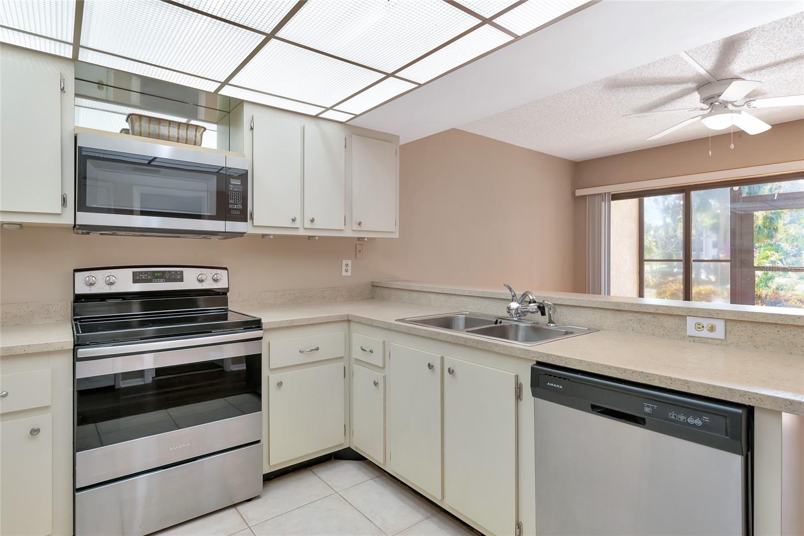 DESOTO SQUARE VILLAS - Residential Lease