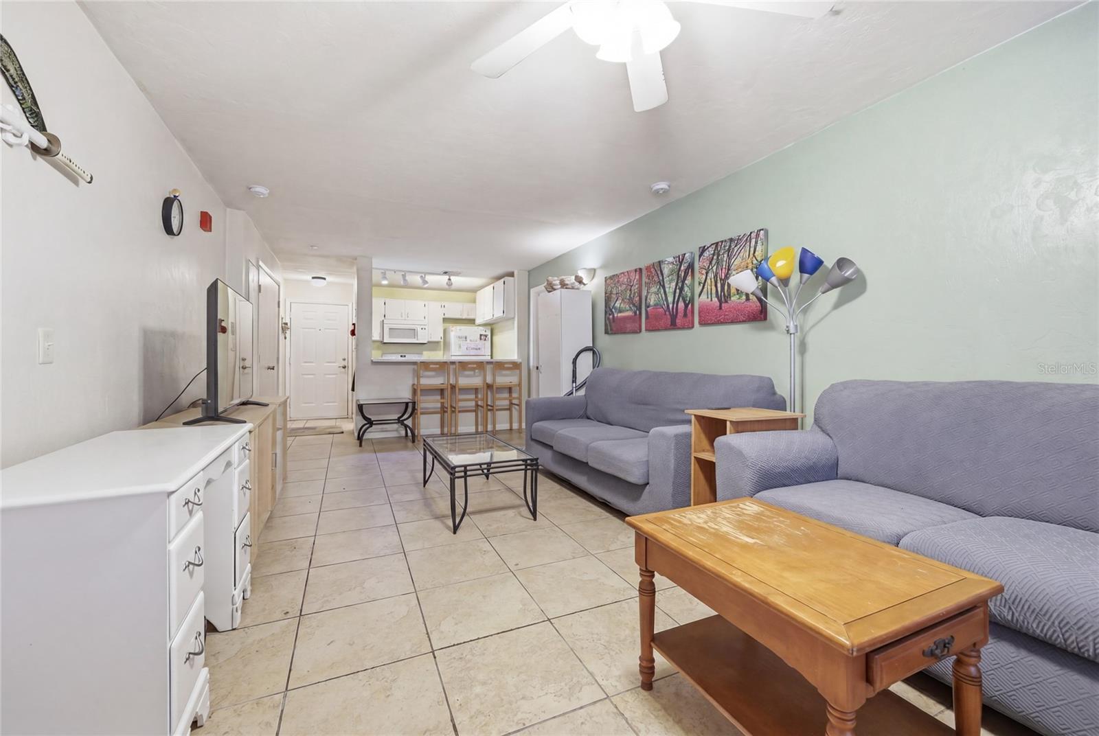 COUNTRYSIDE UNIVERSITY - Residential