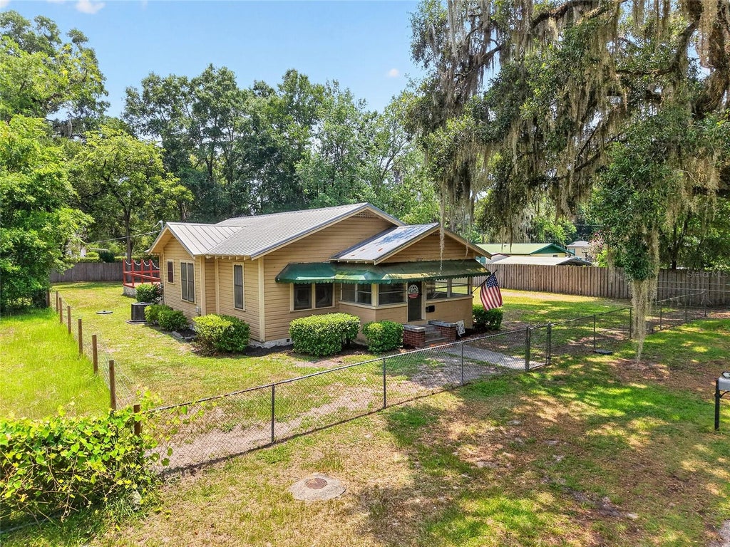 Photo of 18727 NW 251st Street, High Springs, FL 32643 (MLS # GC542253)