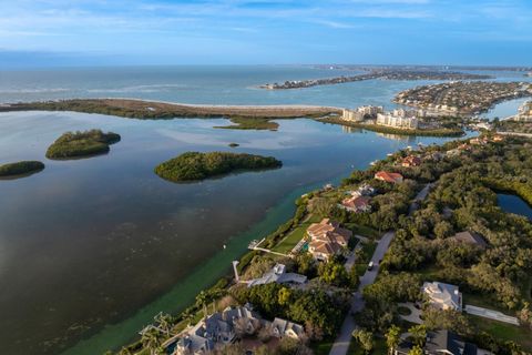 1761 OCEANVIEW DRIVE ST PETERSBURG FL 33715