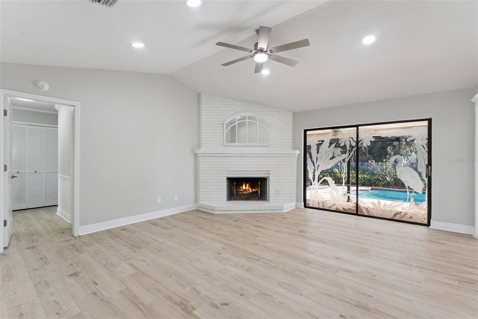 SPRING VALLEY CHASE - Residential