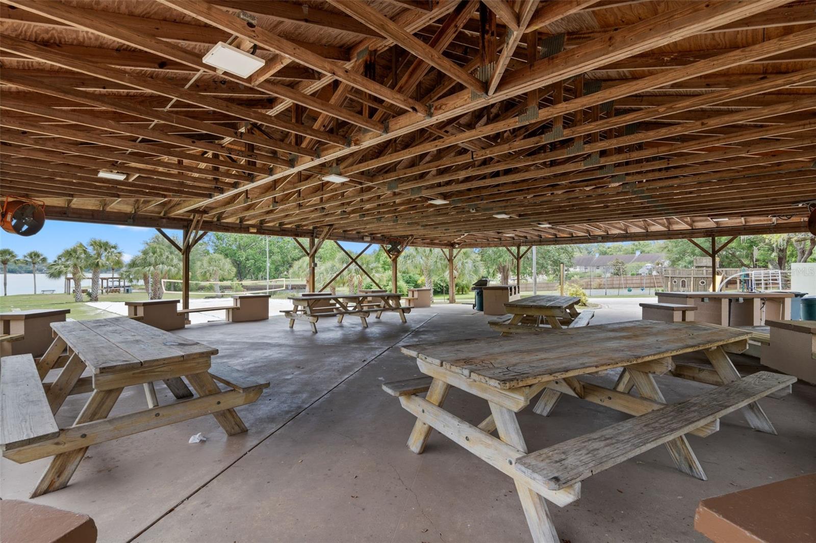 SPRING VALLEY CHASE - Residential