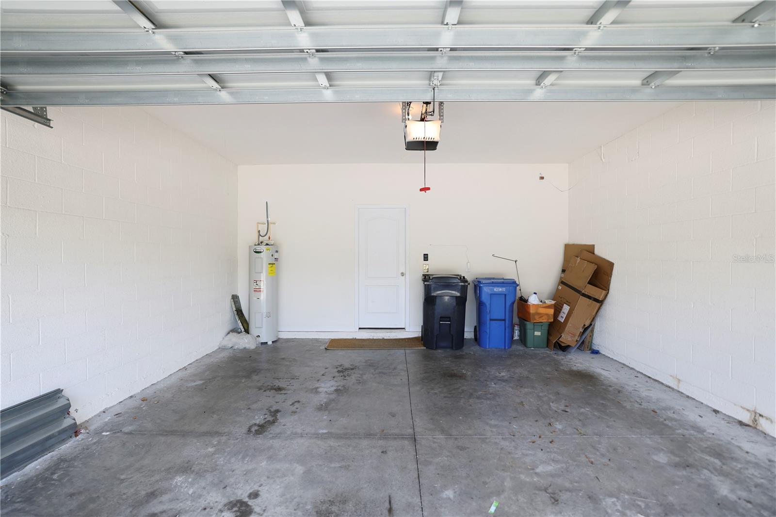 CREEKS OF CITRUS PARK - Residential Lease