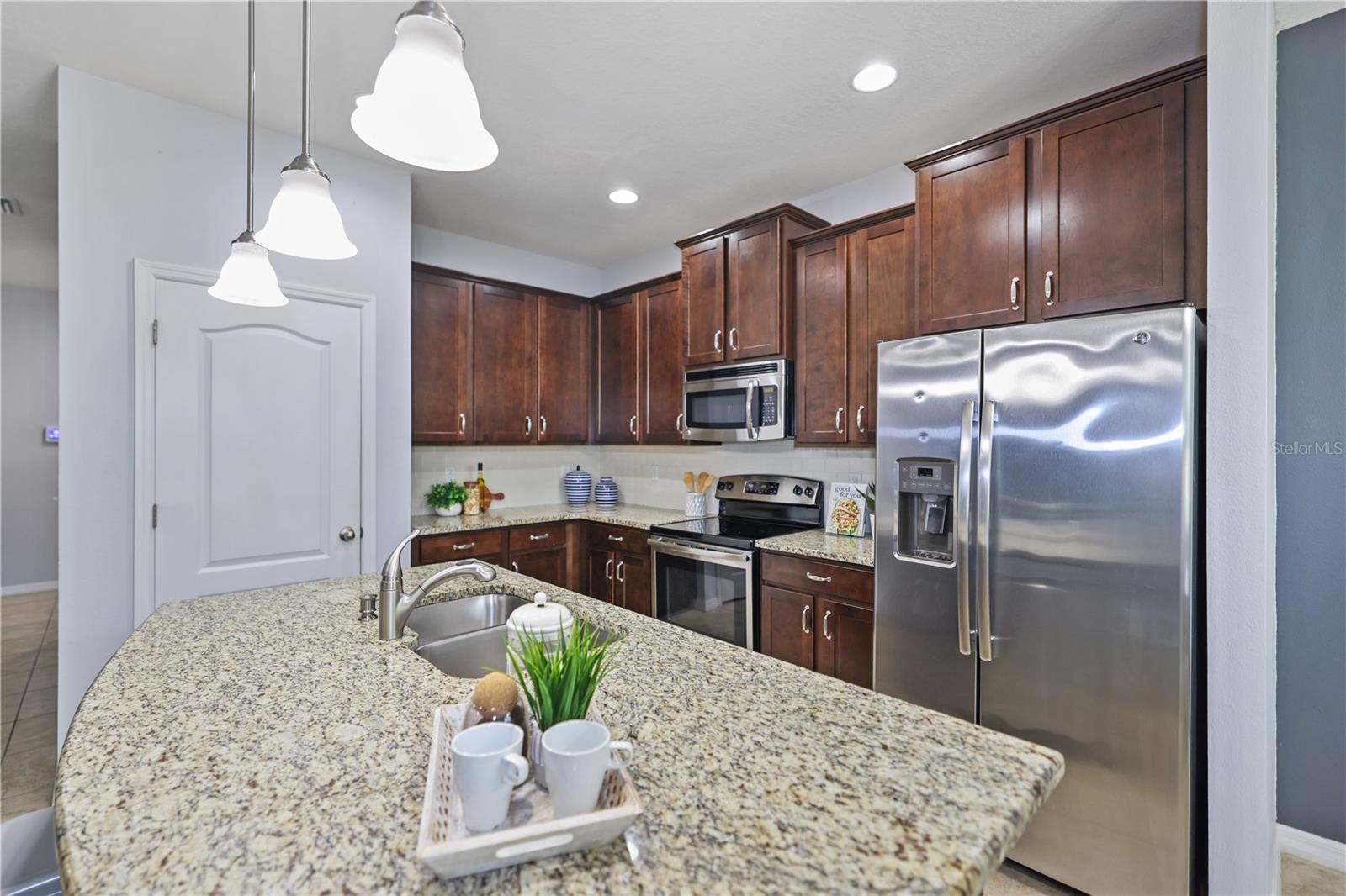 CREEKS OF CITRUS PARK - Residential Lease