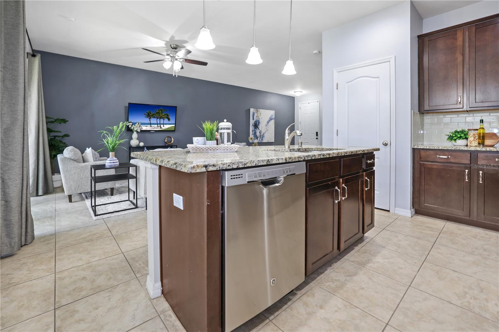 CREEKS OF CITRUS PARK - Residential Lease