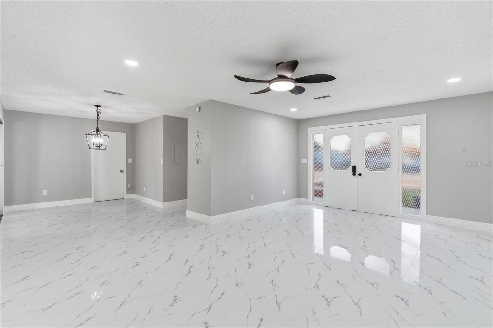 SPRING HILL - Residential