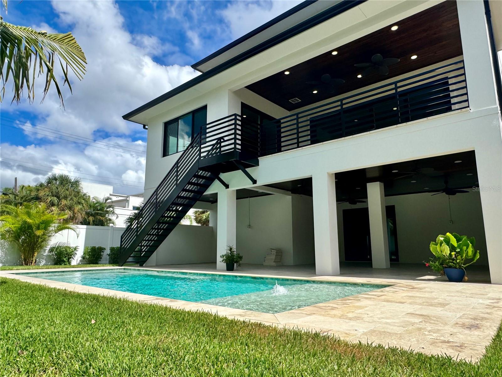 DAVIS ISLANDS PB10 PG52 TO 57 - Residential