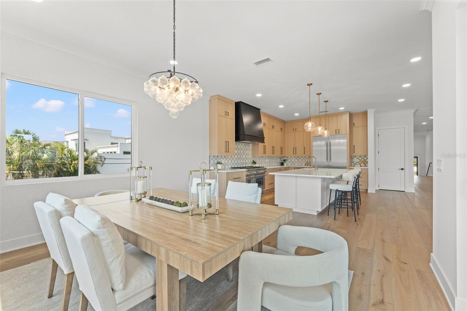 DAVIS ISLANDS PB10 PG52 TO 57 - Residential