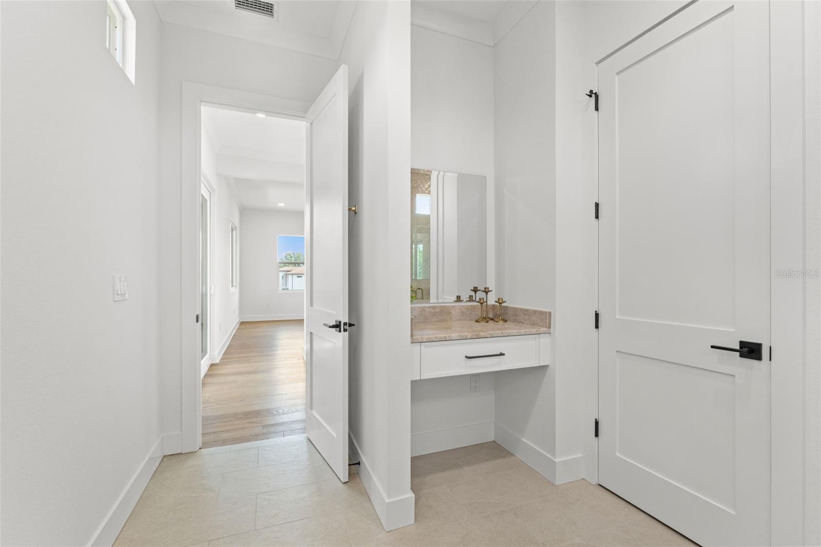 DAVIS ISLANDS PB10 PG52 TO 57 - Residential