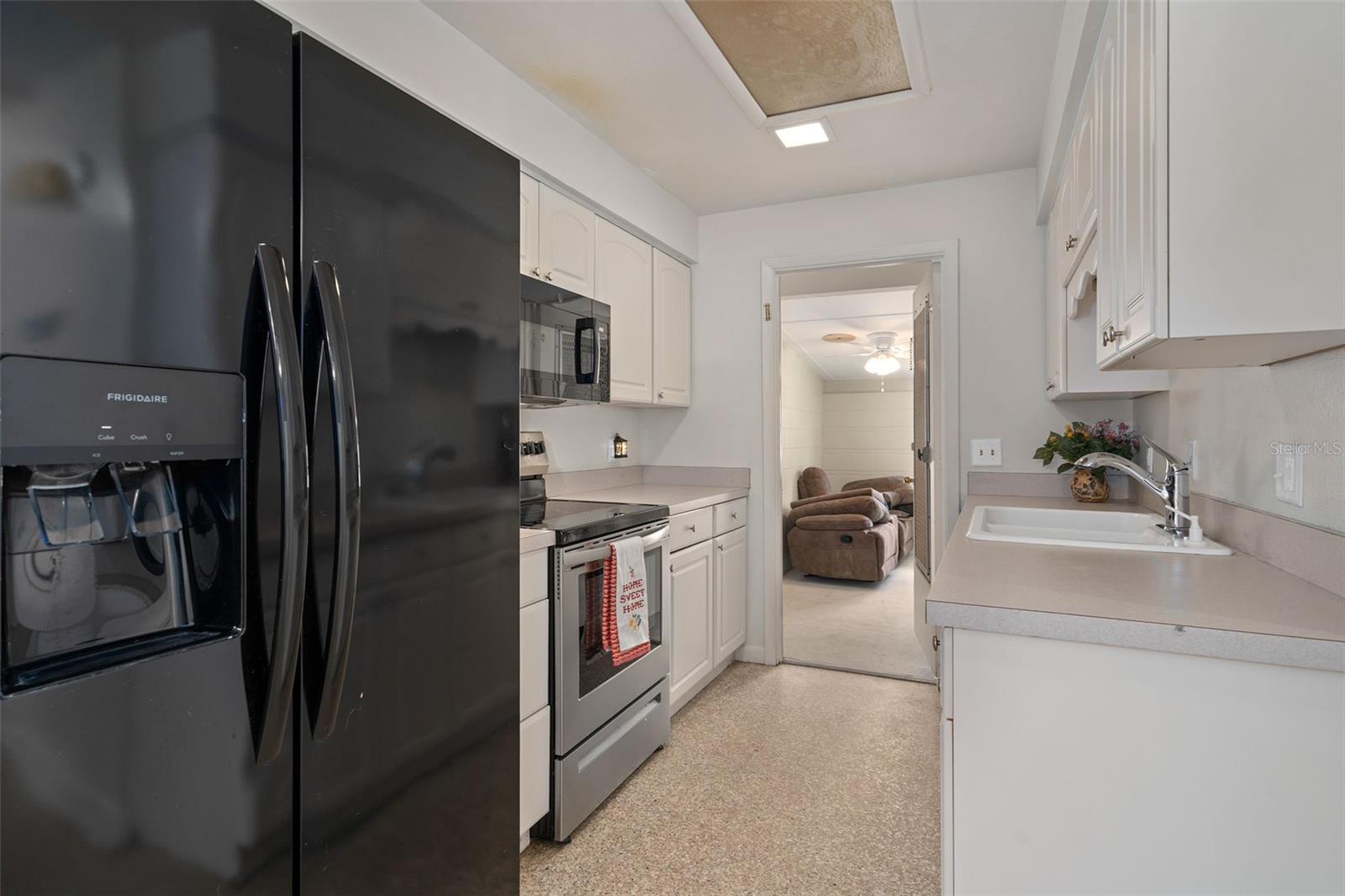BELLE AYRE ESTATES - Residential