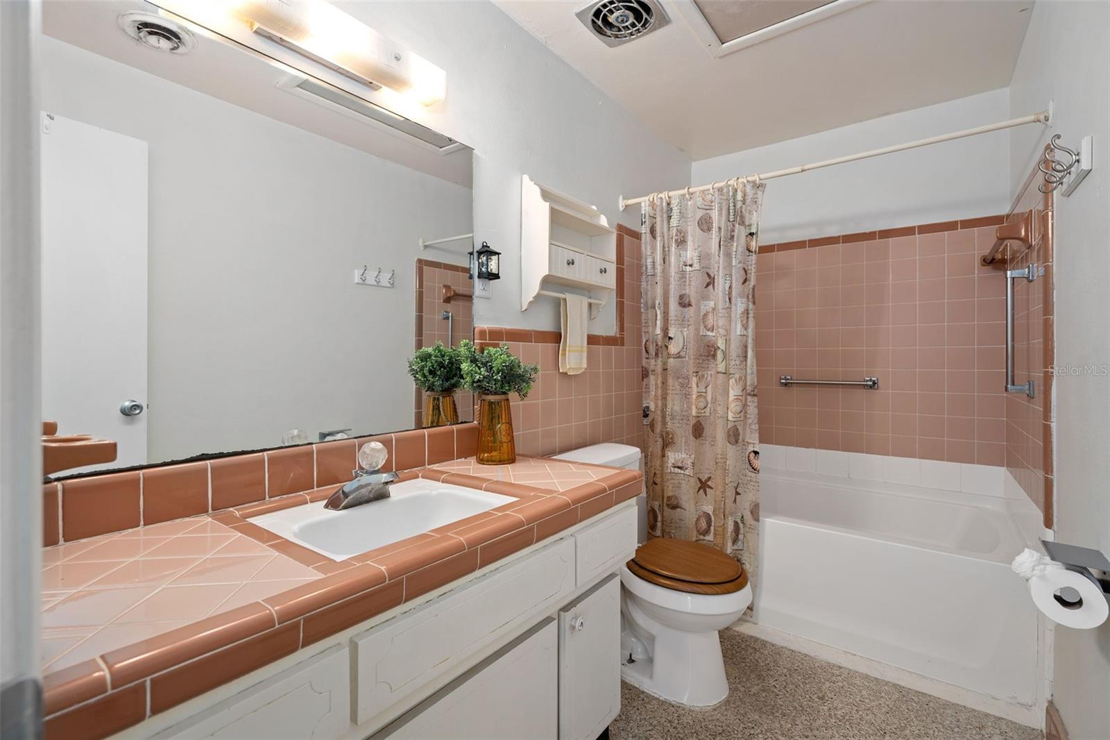BELLE AYRE ESTATES - Residential