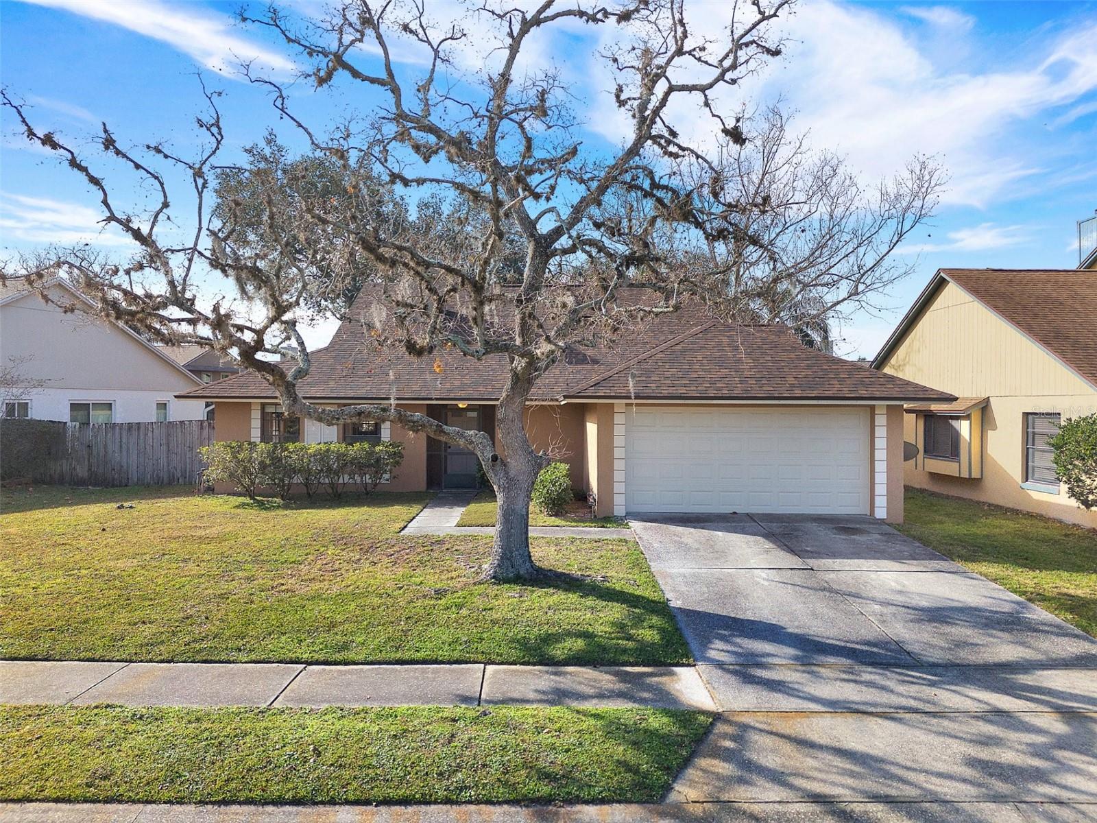 626 BROOKFIELD LOOP