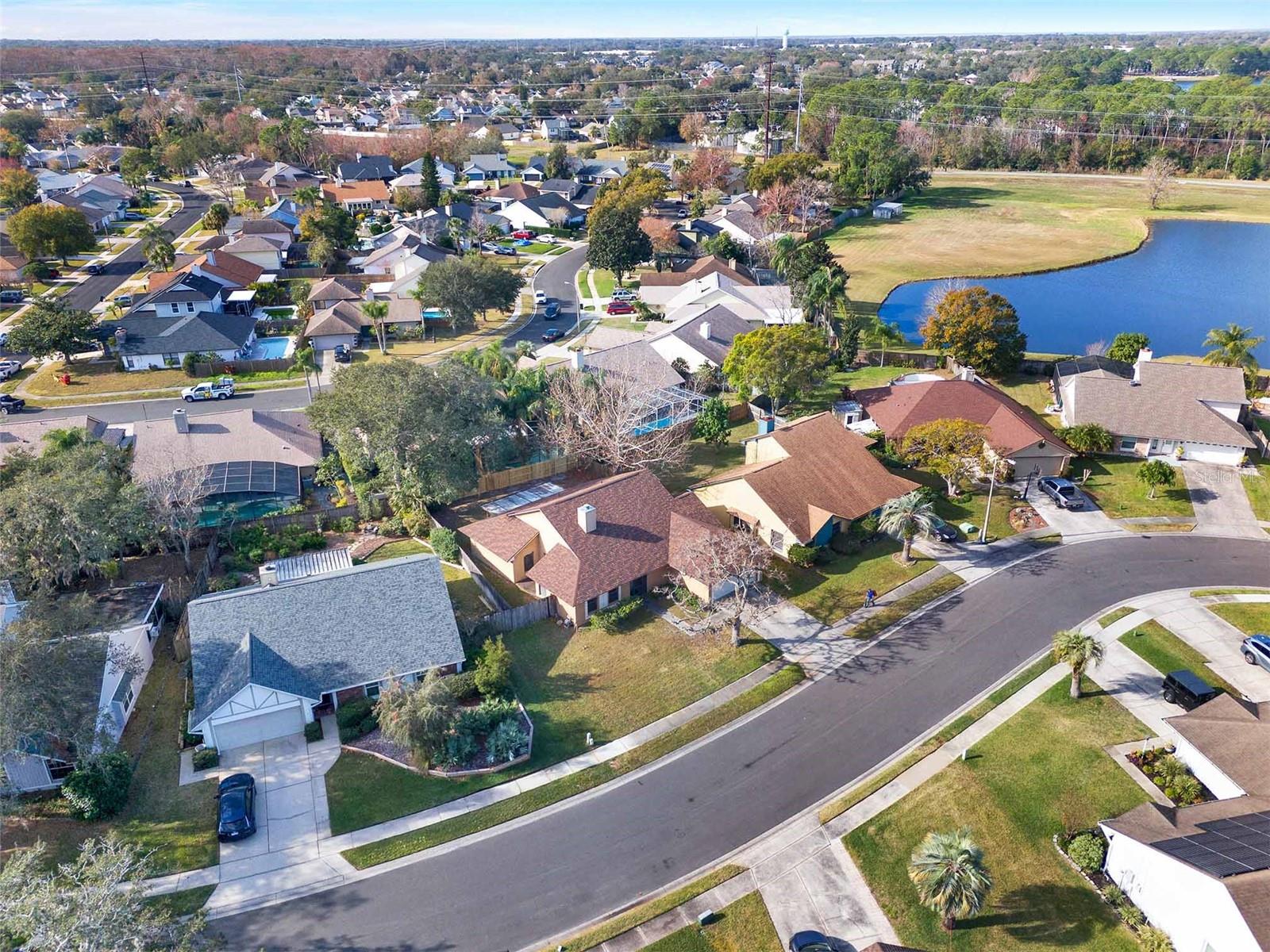 626 BROOKFIELD LOOP