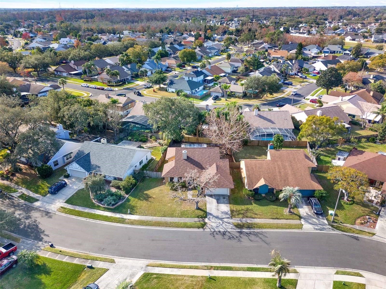 626 BROOKFIELD LOOP