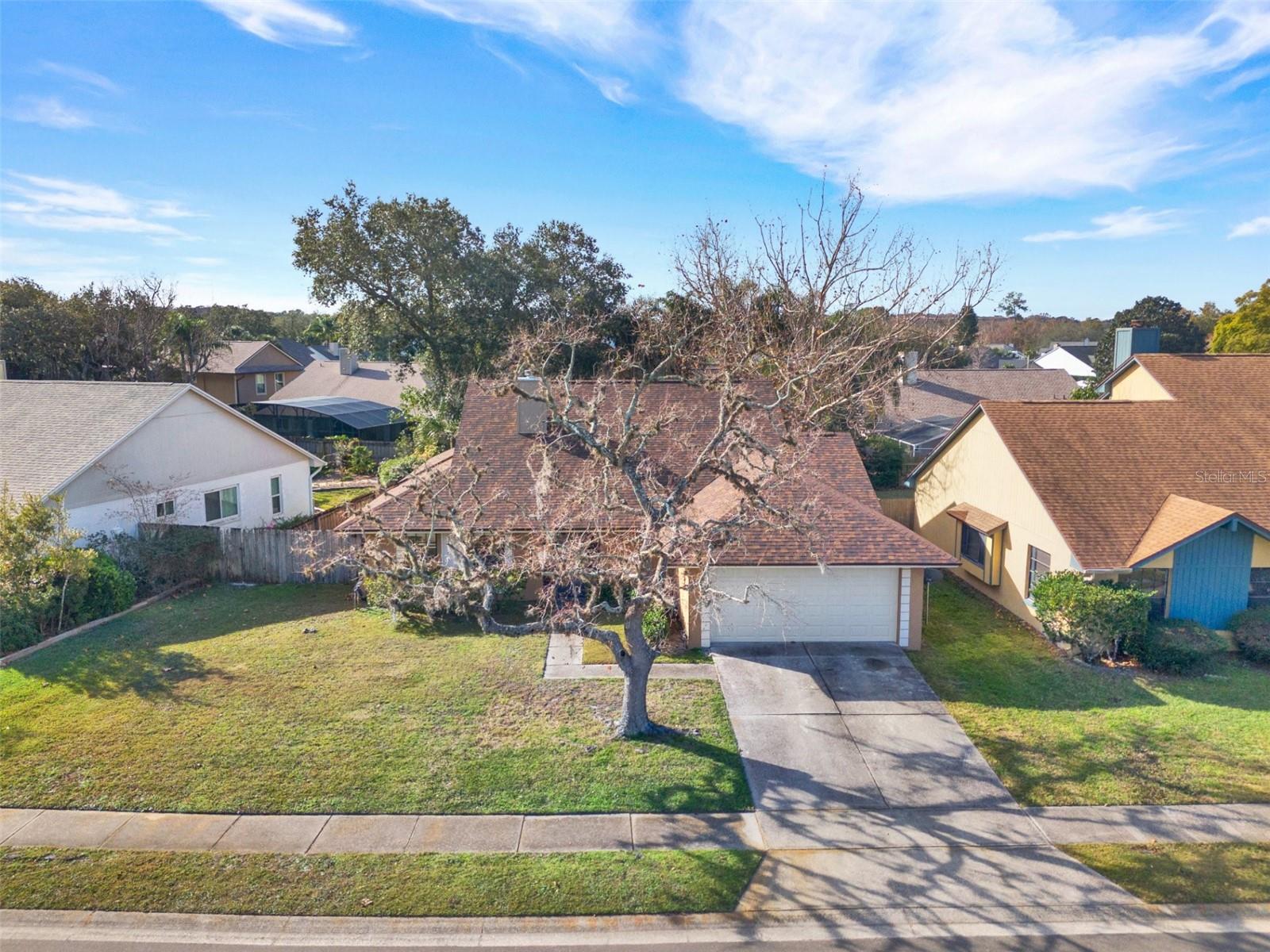 626 BROOKFIELD LOOP