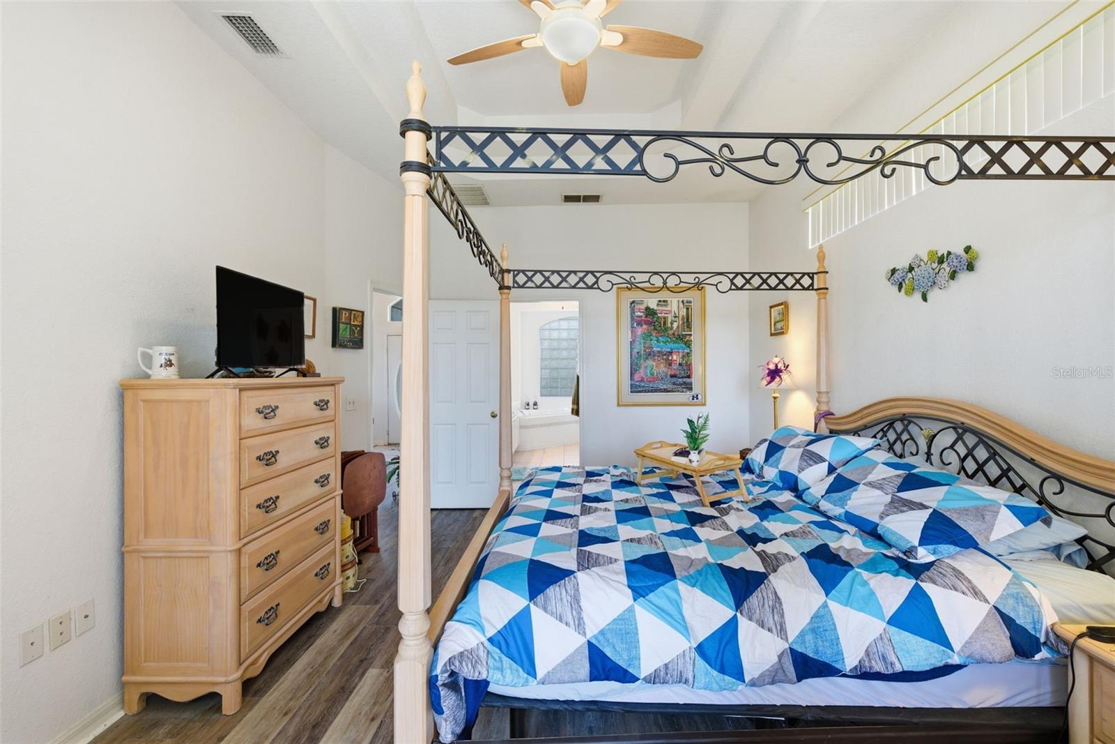 HUNTINGTON VILLAGE - Residential