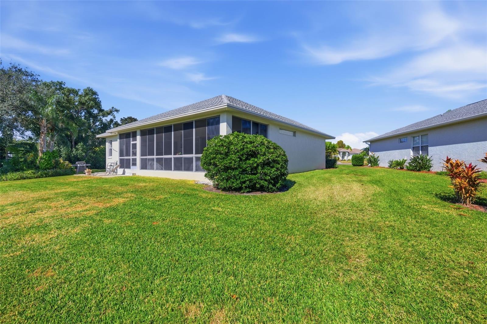 HUNTINGTON VILLAGE - Residential