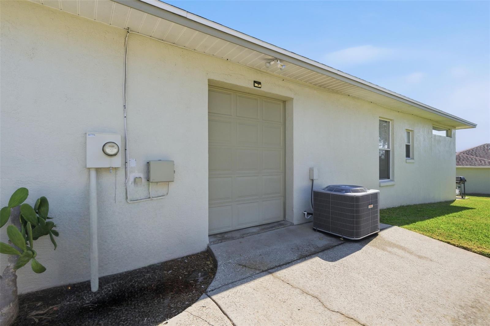 HUNTINGTON VILLAGE - Residential