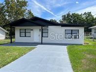 Discover your next home at 10400 SE 148th Pl, Summerfield, FL! This charming 3-bedroom, 2-bathroom single-family home boasts 1,098 sq. ft. of stylish, recently remodeled living space on a generous 6,098 sq. ft. lot. Enjoy the ease of single-story living with modern updates throughout. With a spacious backyard and a welcoming neighborhood in Marion County, this home offers comfort and convenience for just $1,550. Don’t miss out—schedule your tour today!