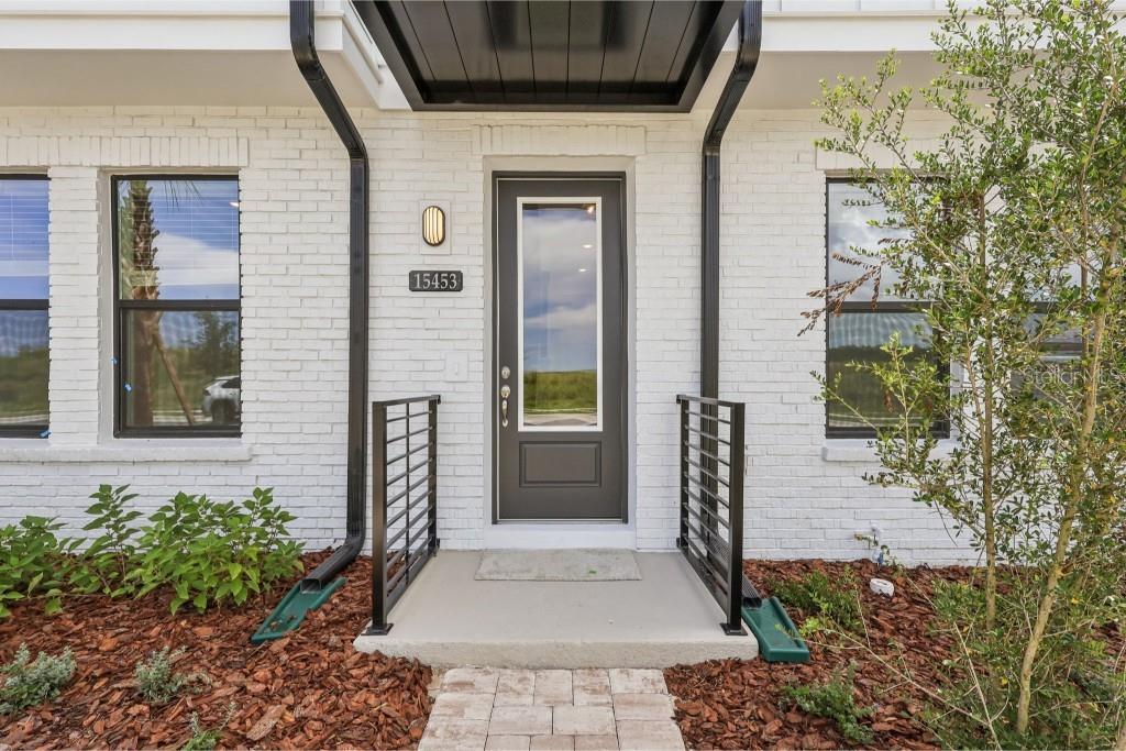 15453 HAMLIN PARK DRIVE