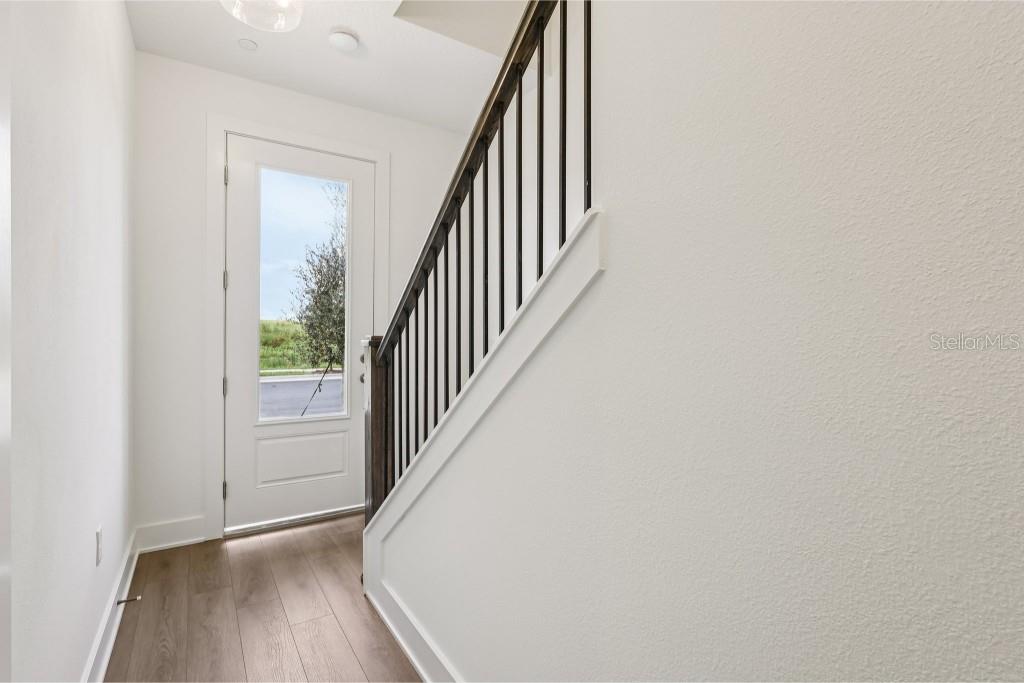 15453 HAMLIN PARK DRIVE