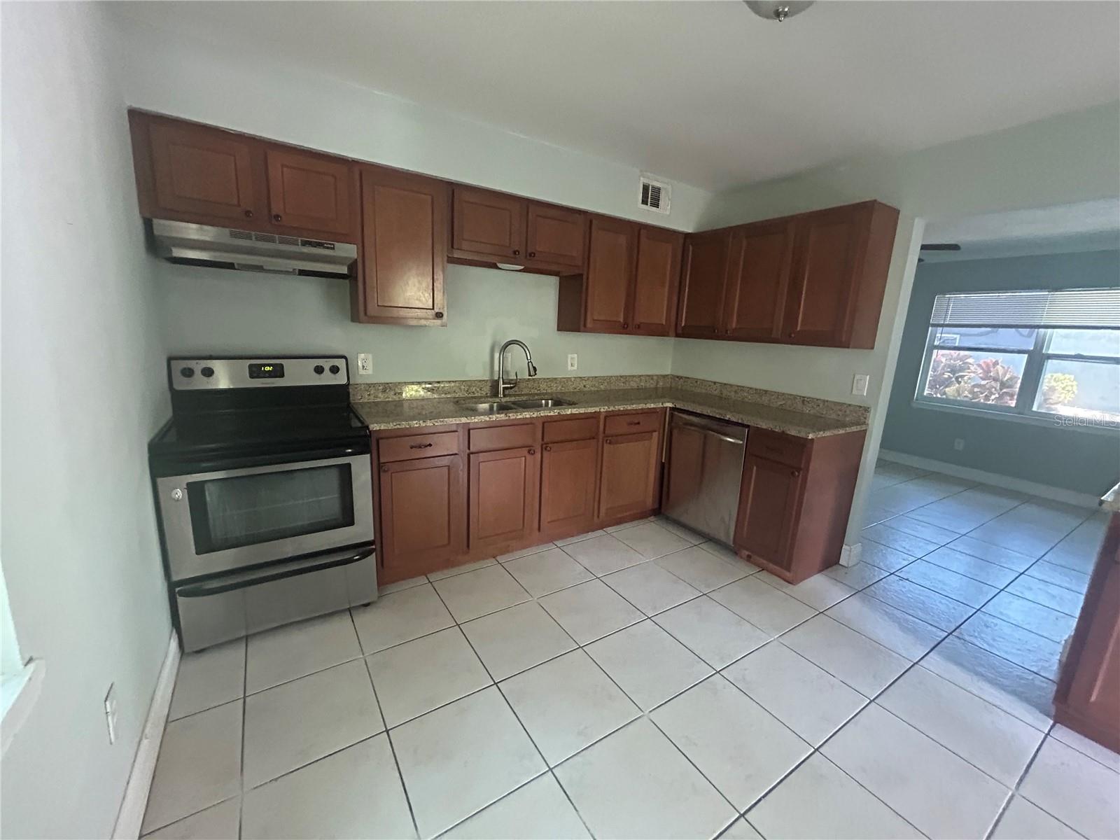 FERN PARK ESTATES - Residential Income