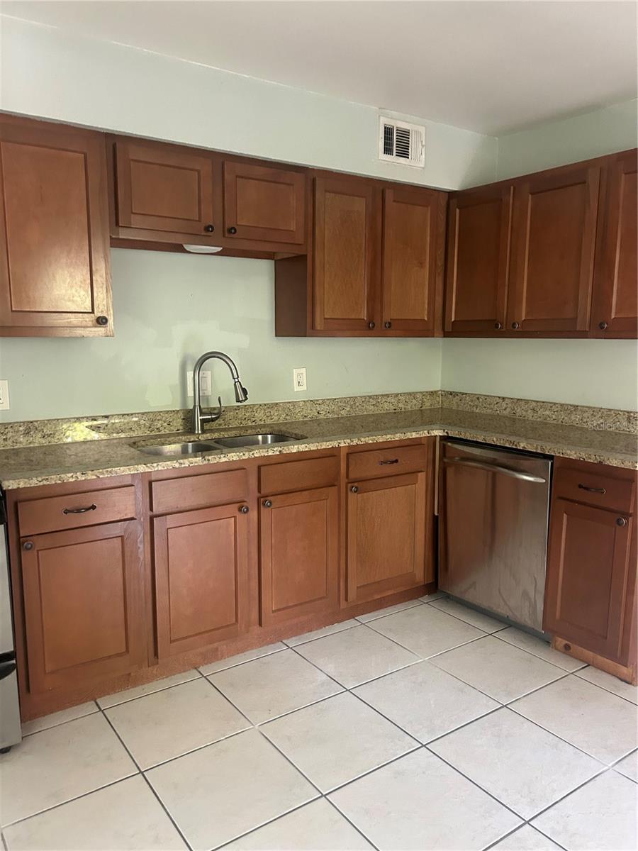 FERN PARK ESTATES - Residential Income