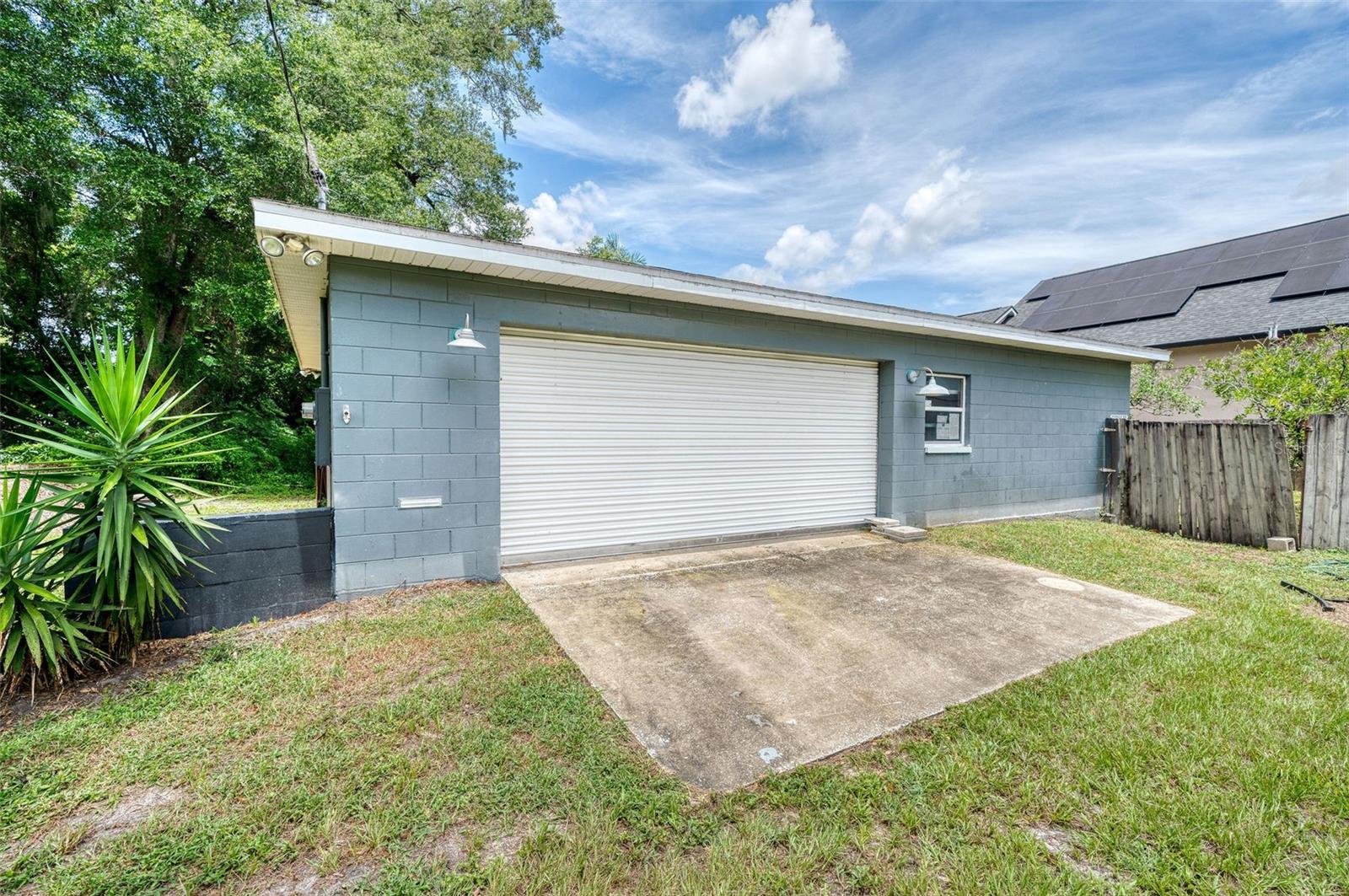 FERN PARK ESTATES - Residential Income