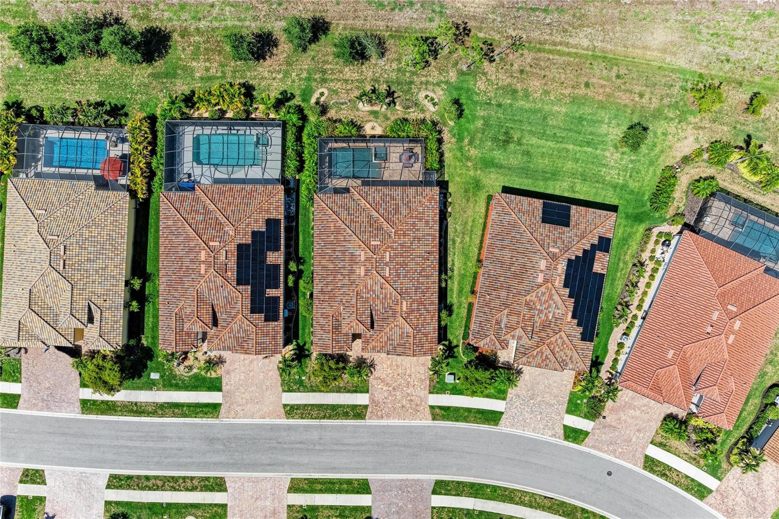GRAN PARADISO PH 8 - Residential