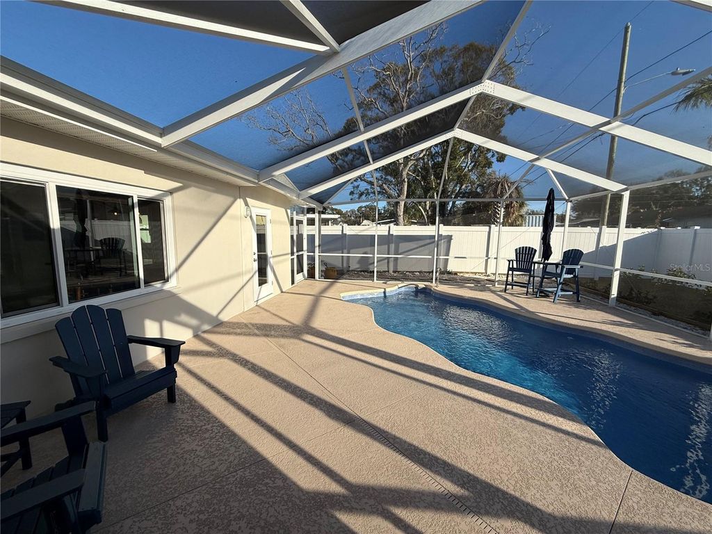 Photo of 1575 Eunice Lane, Clearwater, FL 33756 (MLS # O6380071)