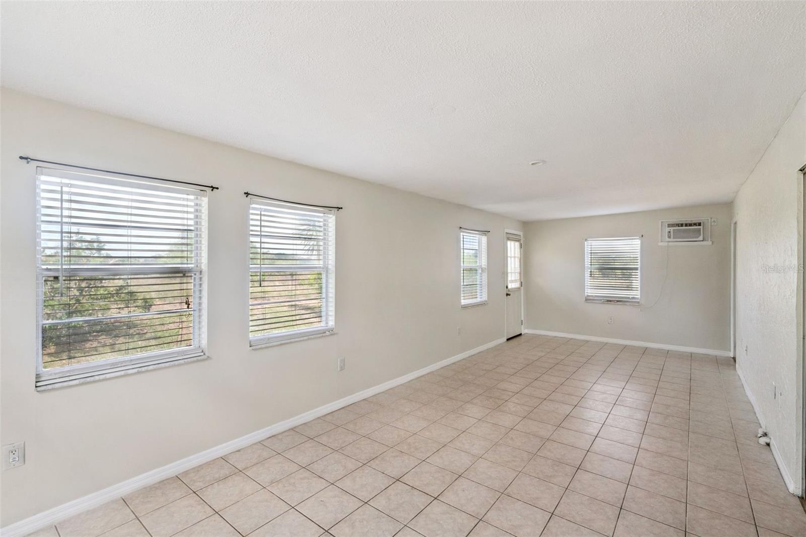 TAVARES RIDGE CONDO - Residential