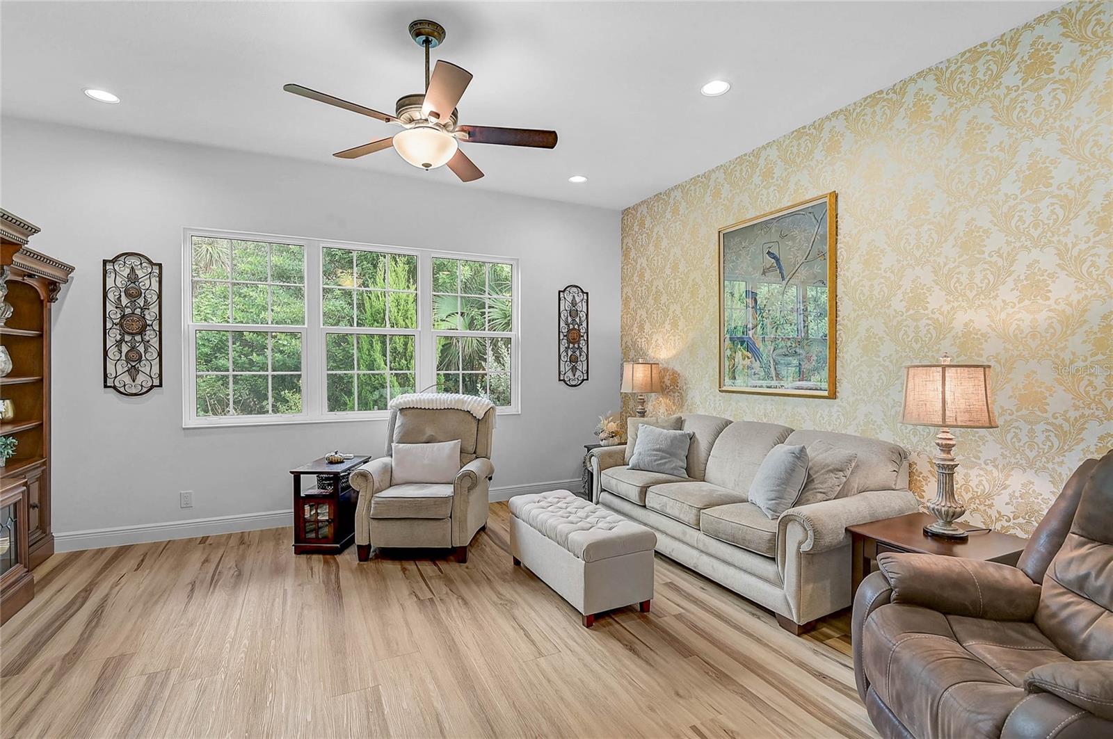 GRAN PARADISO PH 1 - Residential