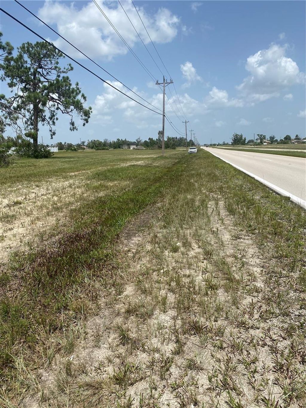 Photo of 543 Diplomat Parkway W, Cape Coral, FL 33993 (MLS # O6381915)