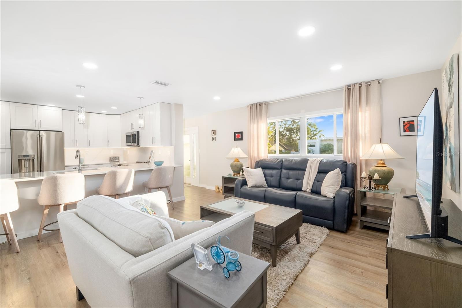 RIVER FOREST - Residential