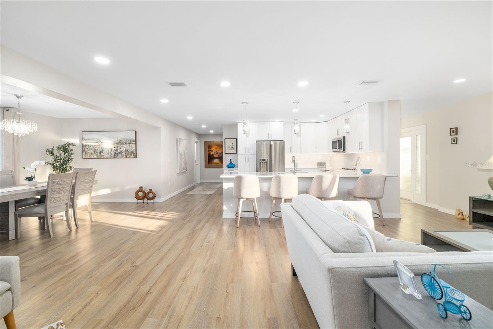 RIVER FOREST - Residential