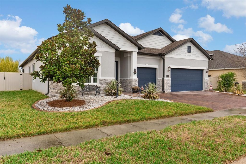 Photo of 203 Messina Place, Howey In The Hills, FL 34737 (MLS # O6389003)