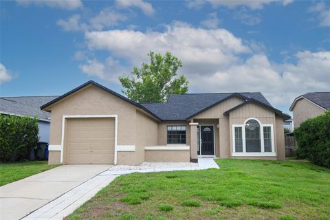 Photo of 1016 Gwyn Circle, Oviedo, FL 32765 (MLS # O6406833)