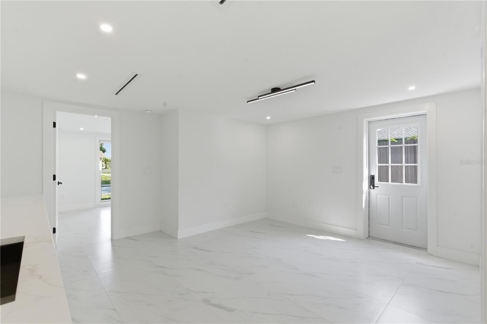 HOLIDAY LAKE ESTATES - Residential