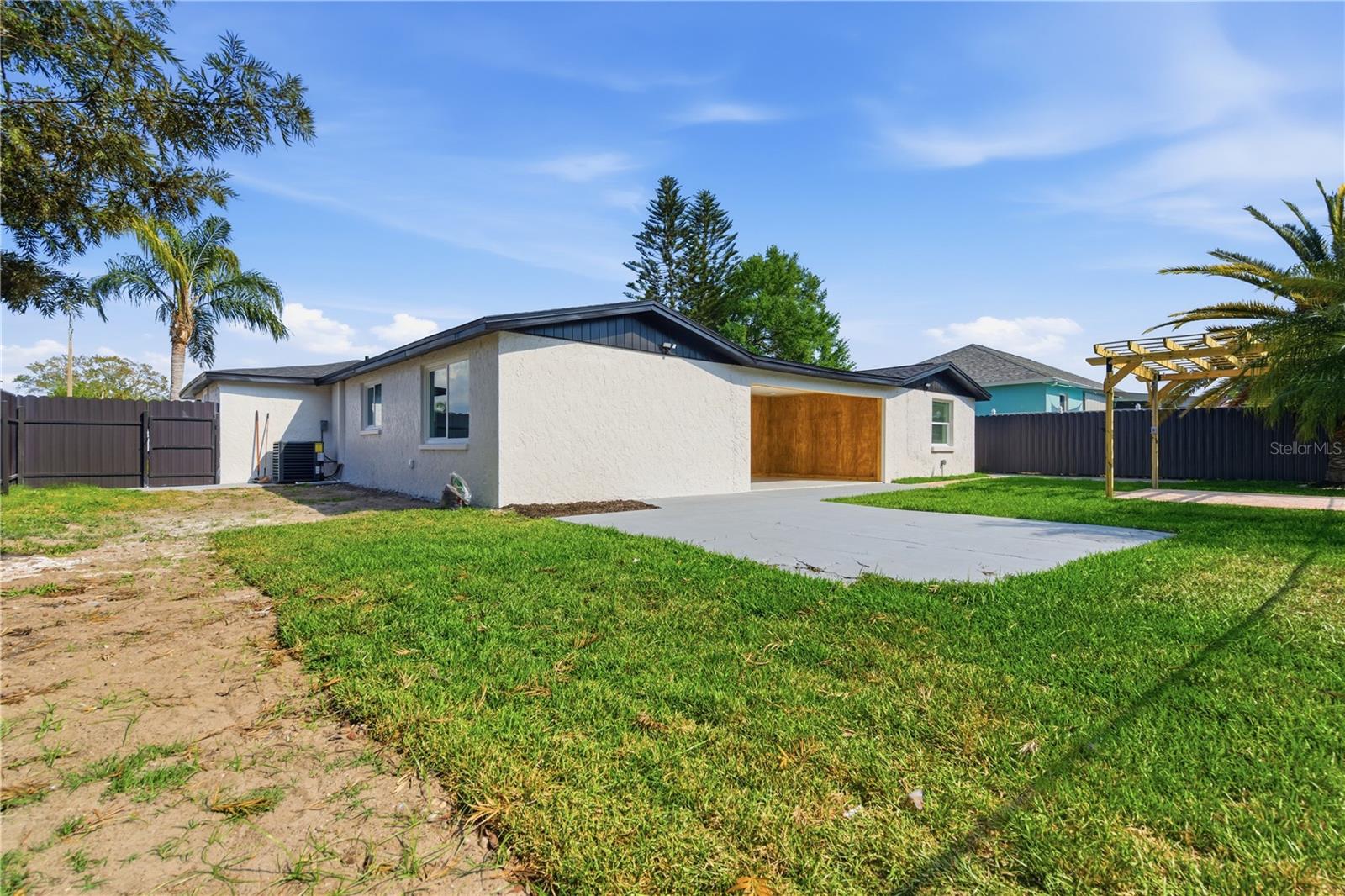 HOLIDAY LAKE ESTATES - Residential