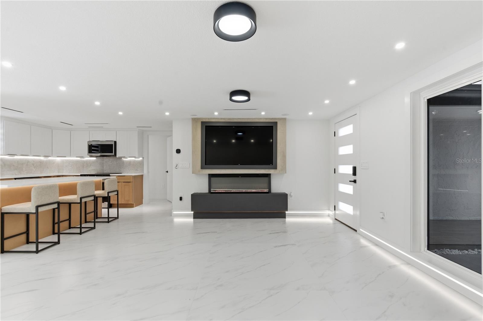 HOLIDAY LAKE ESTATES - Residential