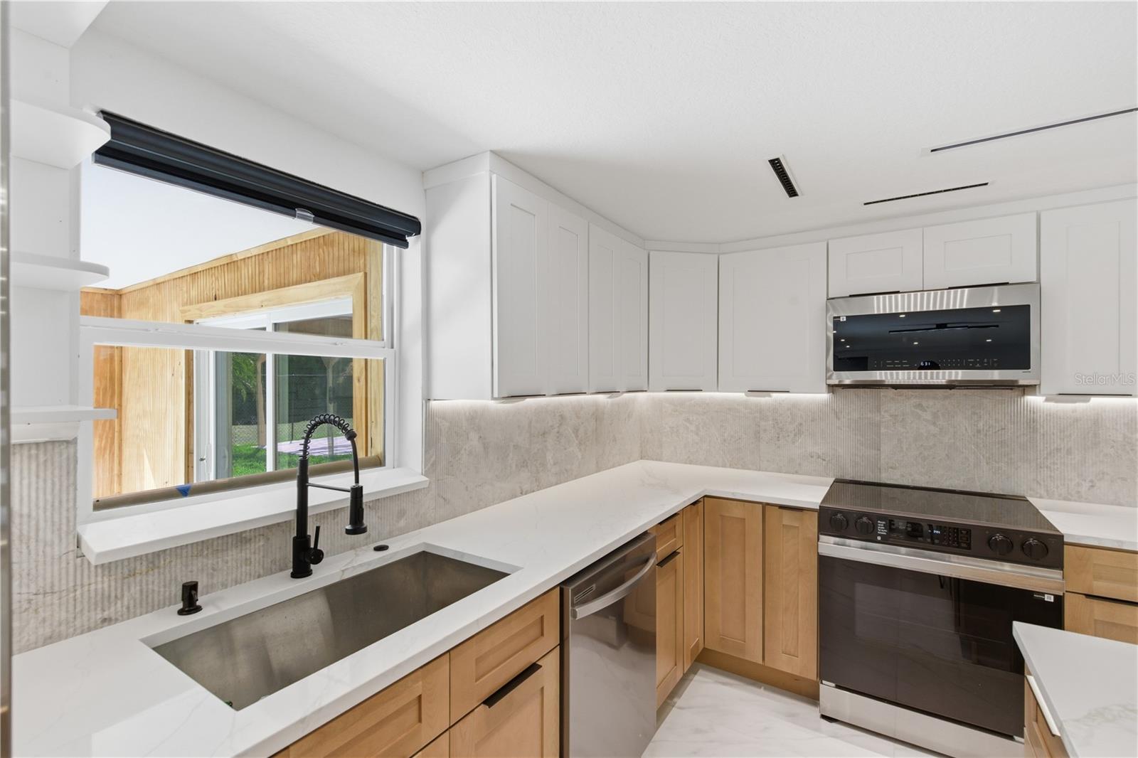 HOLIDAY LAKE ESTATES - Residential