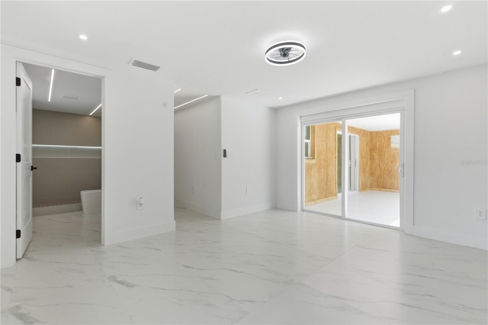 HOLIDAY LAKE ESTATES - Residential