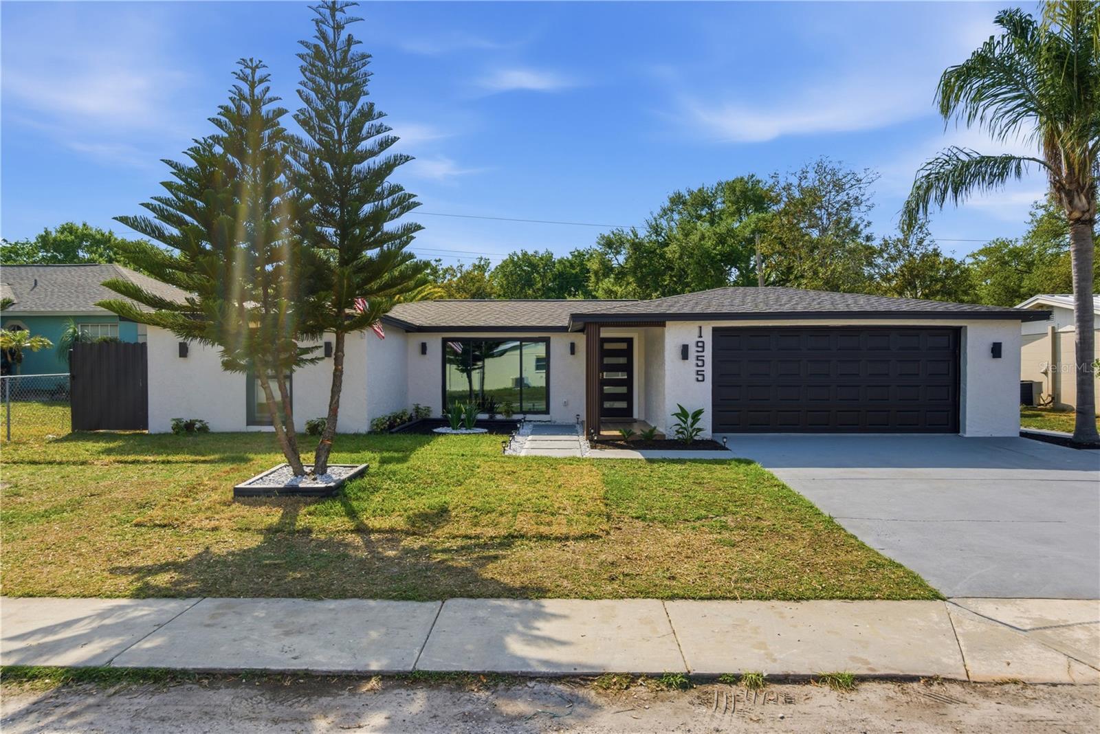 HOLIDAY LAKE ESTATES - Residential