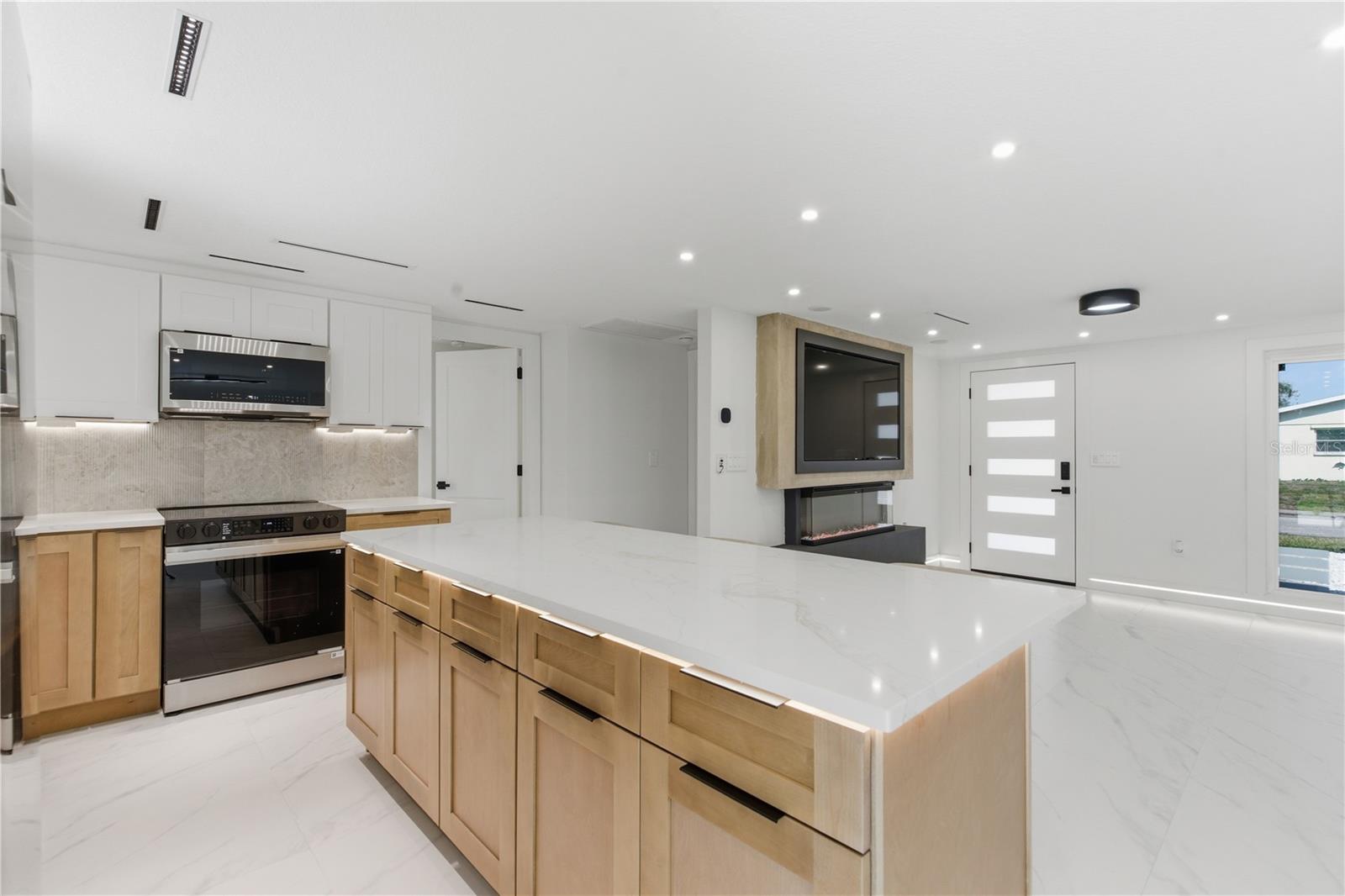 HOLIDAY LAKE ESTATES - Residential