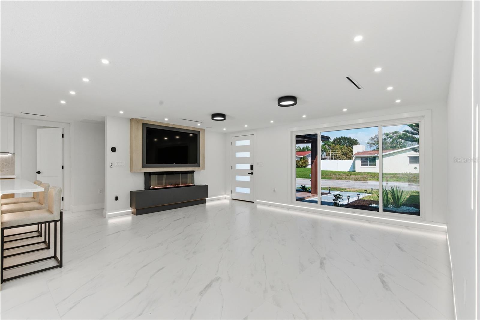 HOLIDAY LAKE ESTATES - Residential