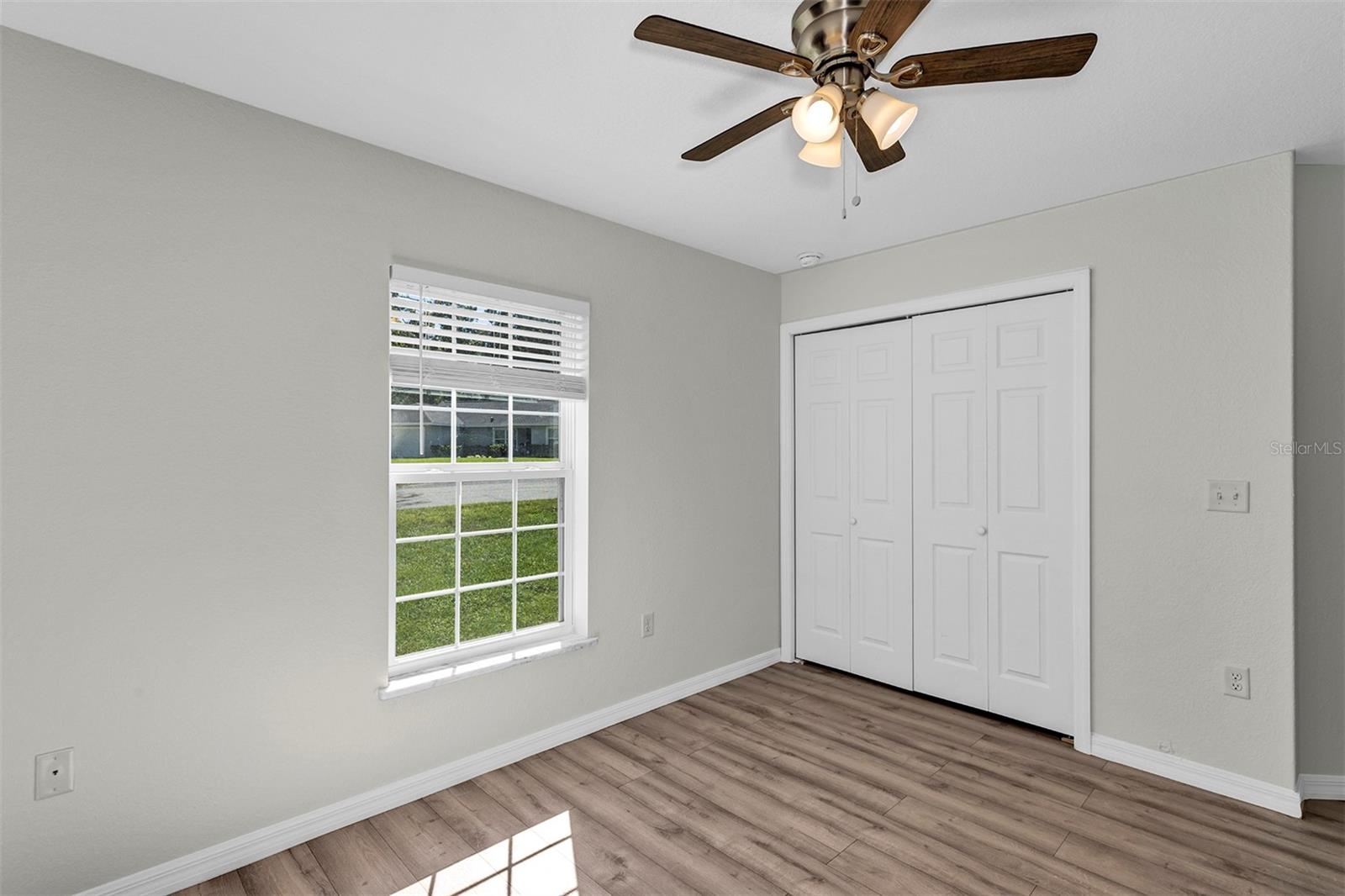 BELLEVIEWS SUNNY SKIES - Residential