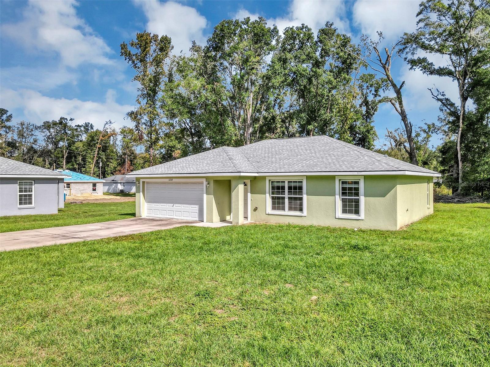 BELLEVIEWS SUNNY SKIES - Residential