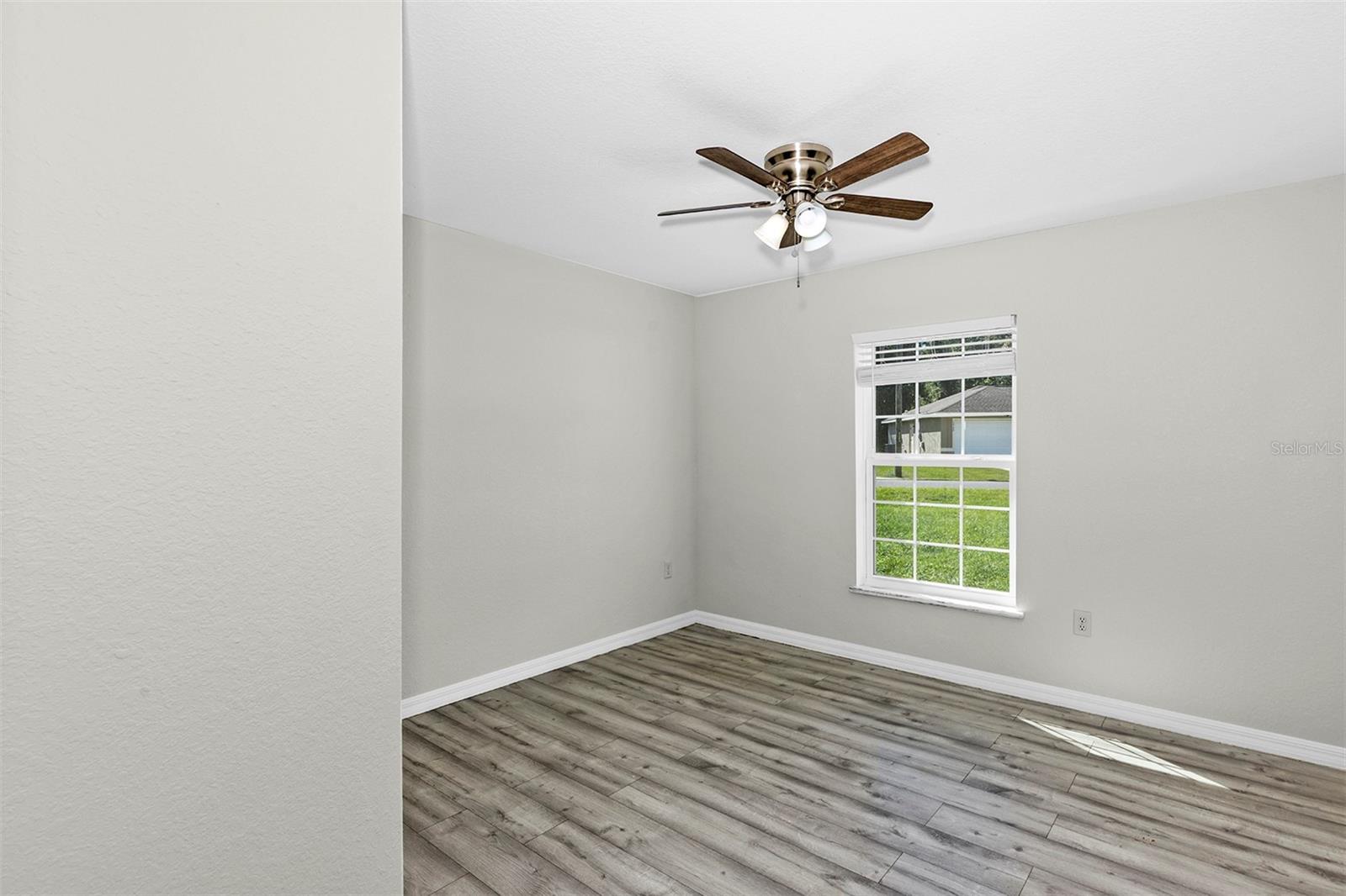 BELLEVIEWS SUNNY SKIES - Residential