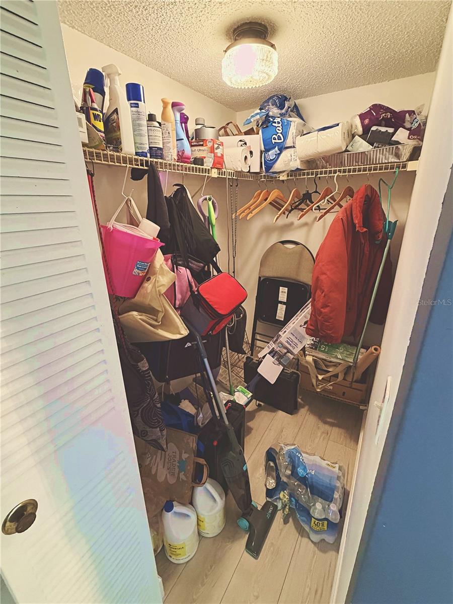 GOLDEN LAKES VILLAGE CONDO E - Residential