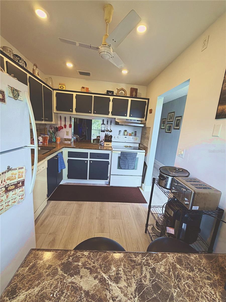 GOLDEN LAKES VILLAGE CONDO E - Residential